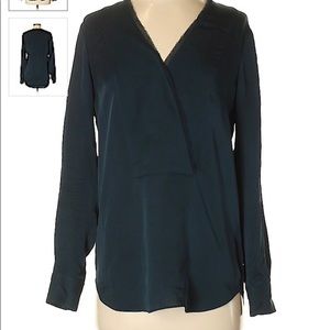 Theory dark green silk blouse Sz Medium